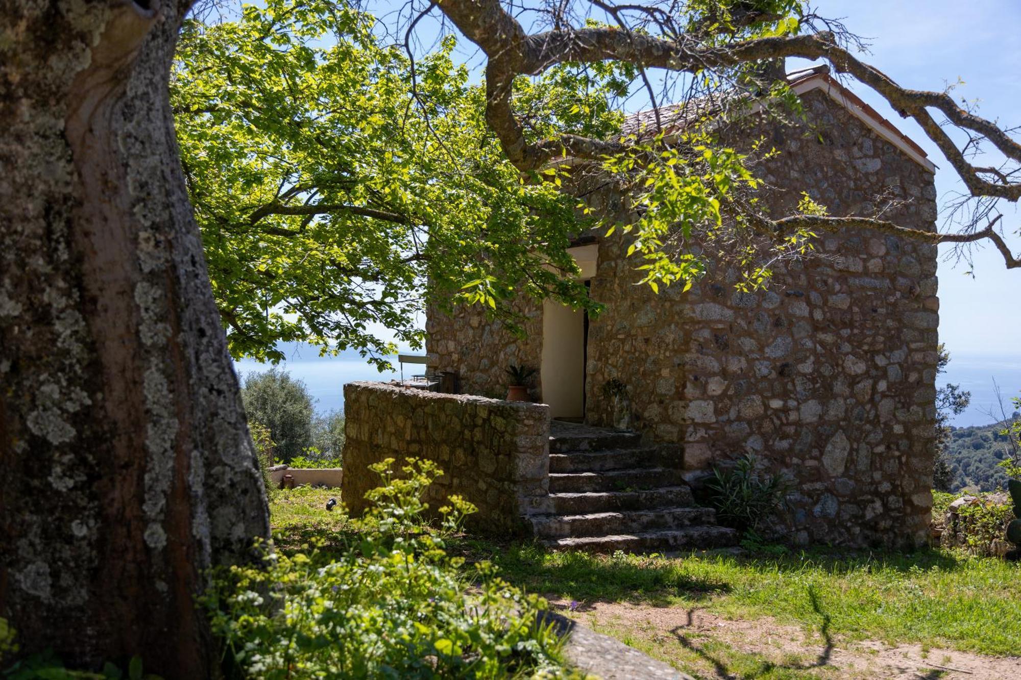 Charmante Bergerie A Tres Belle Vue Avec Jardin